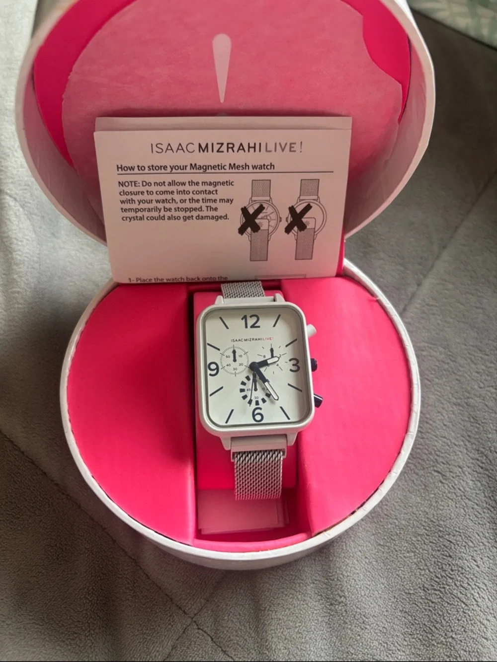 ISAAC MIZRAHI Silver Mesh Square Dial Magnet Watch - White Face